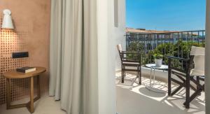 Bitzaro Grande Hotel & Suites