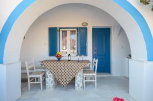 Surfer Studios Naxos Greece