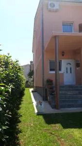 Apartment Ivan - Veleniki