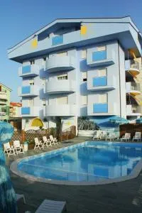 Residence Blumarine - جوليانوفا