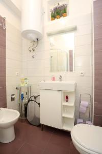 Viola Apartment