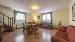 Two-Bedroom Apartment - Split Level room in Hotel Ville Bianchi