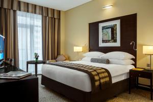Deluxe Room – Inclusive of 20% F&B discount, Late Check-Out, 25% on Laundry, Shuttle Service to Mall of the Emirates & Dubai Outlet Village room in TIME Oak Hotel & Suites