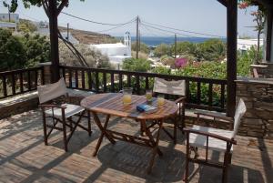 Elia Apartments Tinos Greece