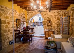 George & Alexandras Apartments