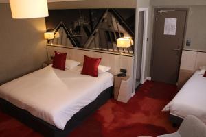 Hotels Les Terrasses Poulard : Chambre Triple - Bâtiment Principal