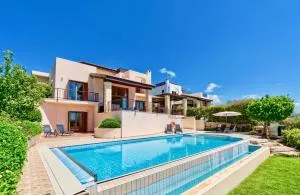 4 bedroom Villa Helidoni with private infinity pool, Aphrodite Hills Resort - Kouklia
