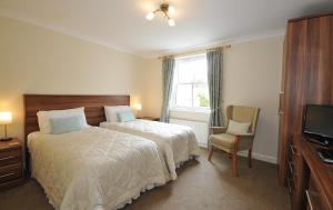 Classic Twin Room with Garden View room in Marton Grange Country House