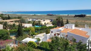 Meia Praia Beach House