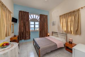 Double Room with Sea View room in Onar Rooms & Studios