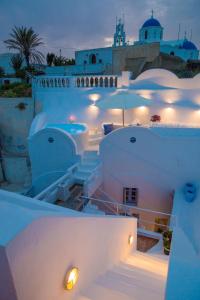 Lydia Luxury villa Santorini Greece