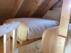 Lodges Shanti Lac Cabanes gites insolites et espace bien-etre Bordeaux : photos des chambres