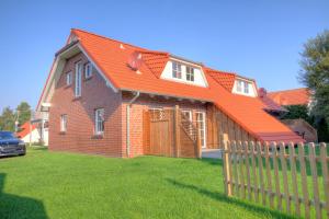 Three-Bedroom House - W4a room in Paradies-Ferien Burhave - Kat.V