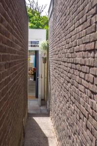 Studio South Beach with garden and free parking