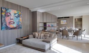 Luxurious Villa Overlooking Monaco