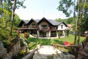 Pensiunea Casa Dacilor