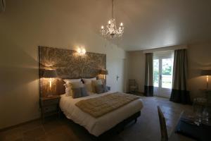 Hotels Chateau Les Oliviers de Salettes : photos des chambres