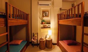 Home Quy Nhon Bed & Room