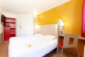 Hotels Premiere Classe Valenciennes Ouest Petite Foret : Chambre Lits Jumeaux