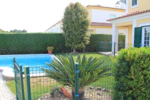 Spacious Villa in Azeitão (with private pool)