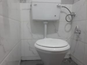 Hotel Holiday Era Opposite Railway Station