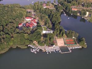 Hotel Ośrodek Szkoleniowo - Wypoczynkowy Guzianka Ruciane-Nida Polsko