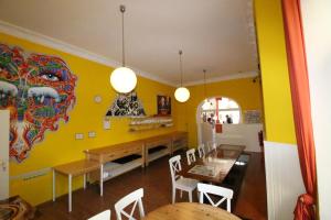 Happy Go Lucky Hotel Hostel