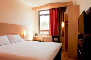 Hotels ibis Annecy Centre Vieille Ville : photos des chambres