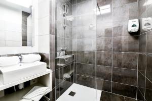 Hotels Hotel Le Rupella : photos des chambres