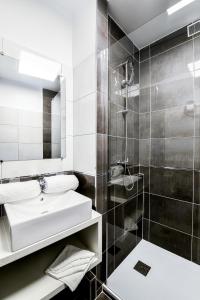 Hotels Hotel Le Rupella : photos des chambres
