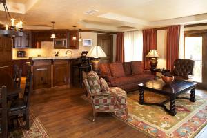 Three-Bedroom Suite room in Hyatt Residence Club Grand Aspen
