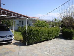 Three Bedroom Country House