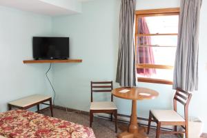 Deluxe Double Room room in Barberry Court Motel