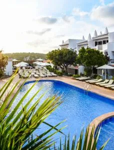 Aparthotel Nelva Resort - Cala en Porter