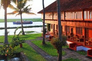Coconut Lagoon Kumarakom - A CGH Earth Experience