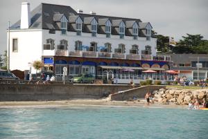Hotels Les Rochers : photos des chambres