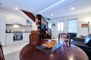 Fremantle Townhouse Unit 4
