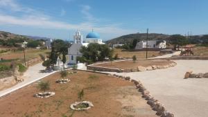 Taxiarchis Studios Irakleia-Island Greece