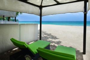 Andaman White Beach Resort - SHA Plus