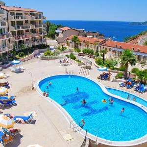 4 stjerner suite Montetrest Apartments Sveti Stefan Montenegro