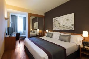 Premium Double or Twin Room room in Catalonia Plaza Catalunya