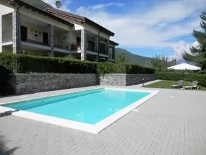 Casa Lella with pool and garden - Lenno