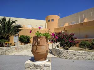 Hotel Sea Breeze Lasithi Greece