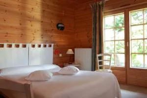 Logis - Hôtel & restaurant Les Trois Fontaines - Wamin