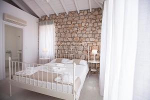 Aquarella Apartments Halki-Island Greece