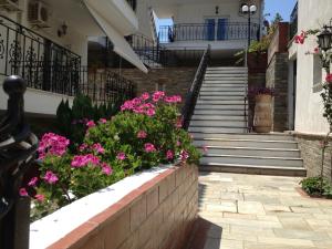 Lazaridis Luxury Studios & Apartments