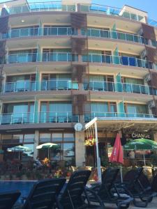 Briz Beach Apartments