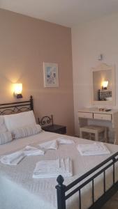 Vrohaki Studios & Rooms Paros Greece