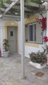 Vrohaki Studios & Rooms Paros Greece