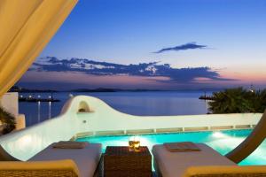 Harmony Boutique hotel, 
Mykonos, Greece.
The photo picture quality can be
variable. We apologize if the
quality is of an unacceptable
level.